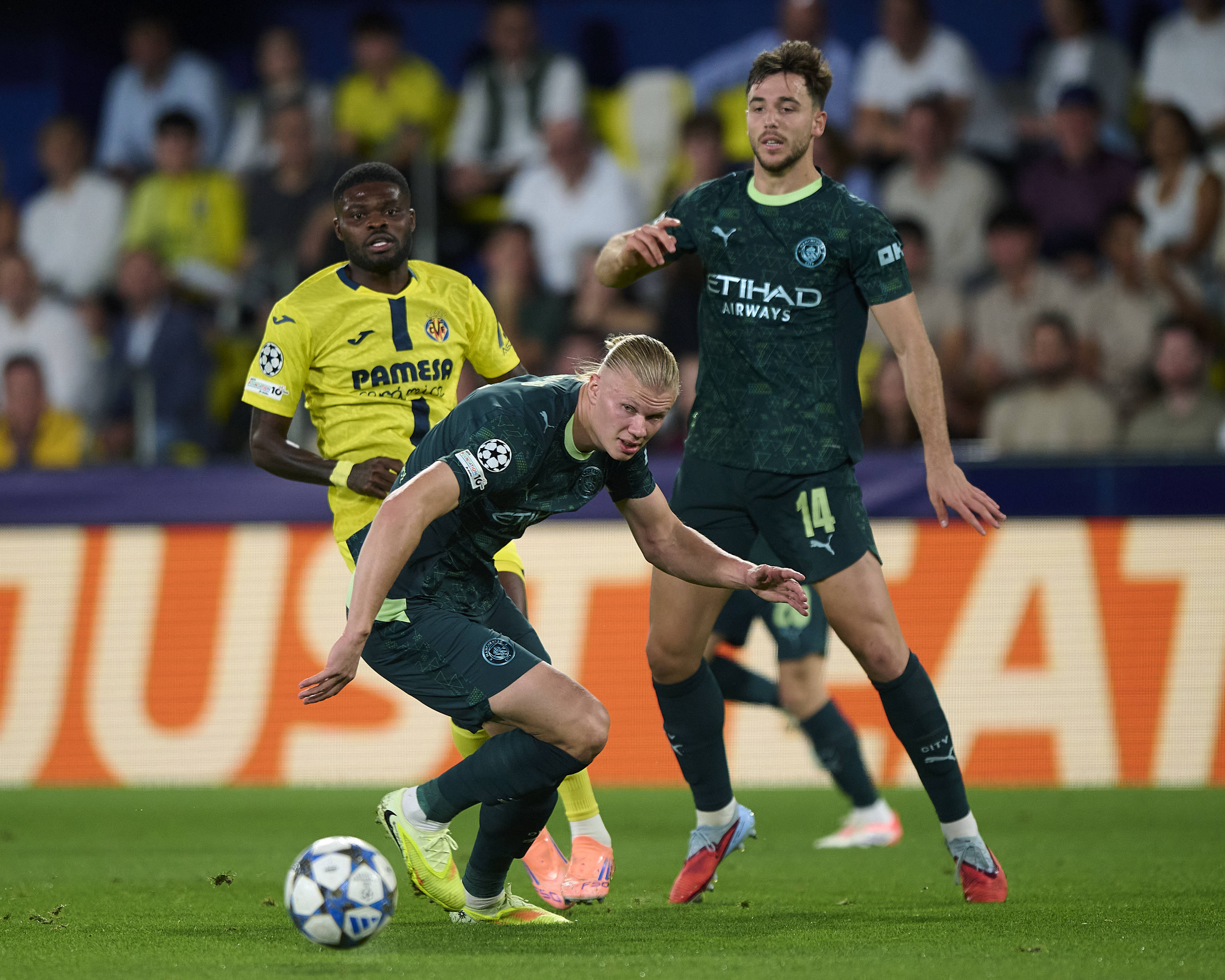 比利亚雷亚尔迎欧冠关键赛；转会期内部沟通；更衣室稳定；团队化学反应显著的简单介绍