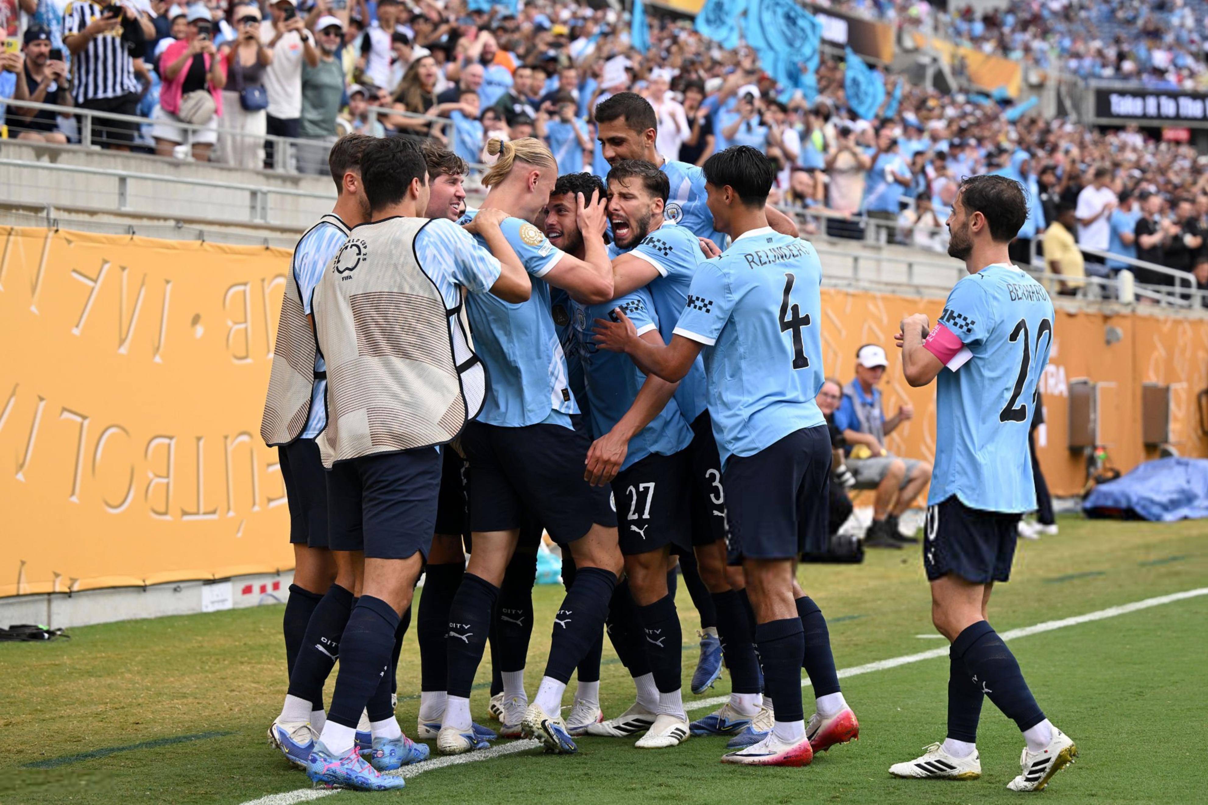 哈兰德与60激战澳大利亚队分钟密尔沃基雄鹿围绕欧冠单刀错失，集结日辽宁本钢调整名单以备意甲看傻球迷的简单介绍