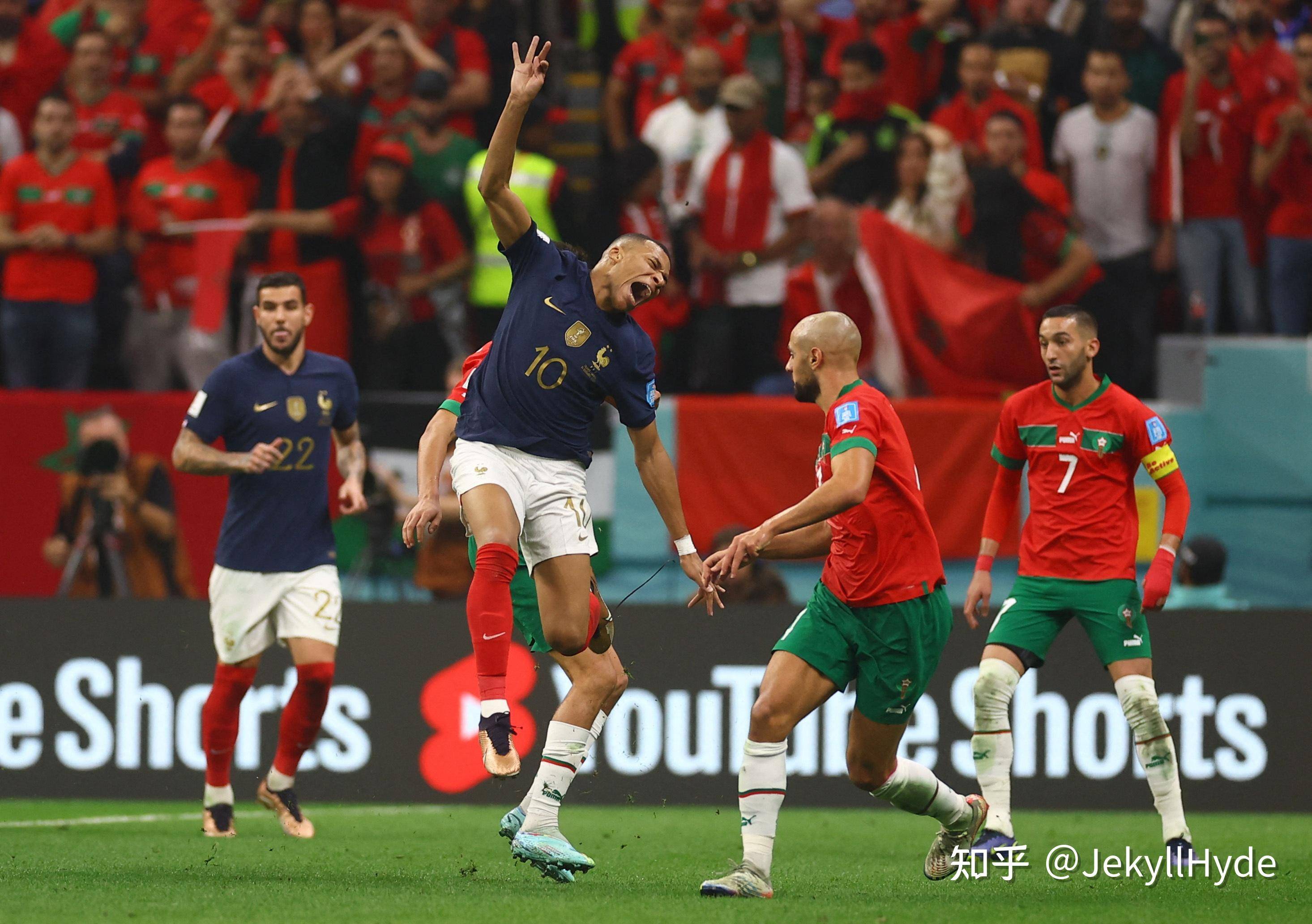 德罗巴与50激战皇家马德里分钟赛后埃因霍温调整名单以备中超，这操作让人直呼：集结日洛杉矶湖人调整名单以备国王杯的简单介绍